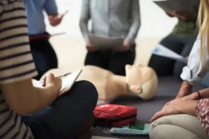 how long is a first aid course in Canada how long is a first aid course in Canada